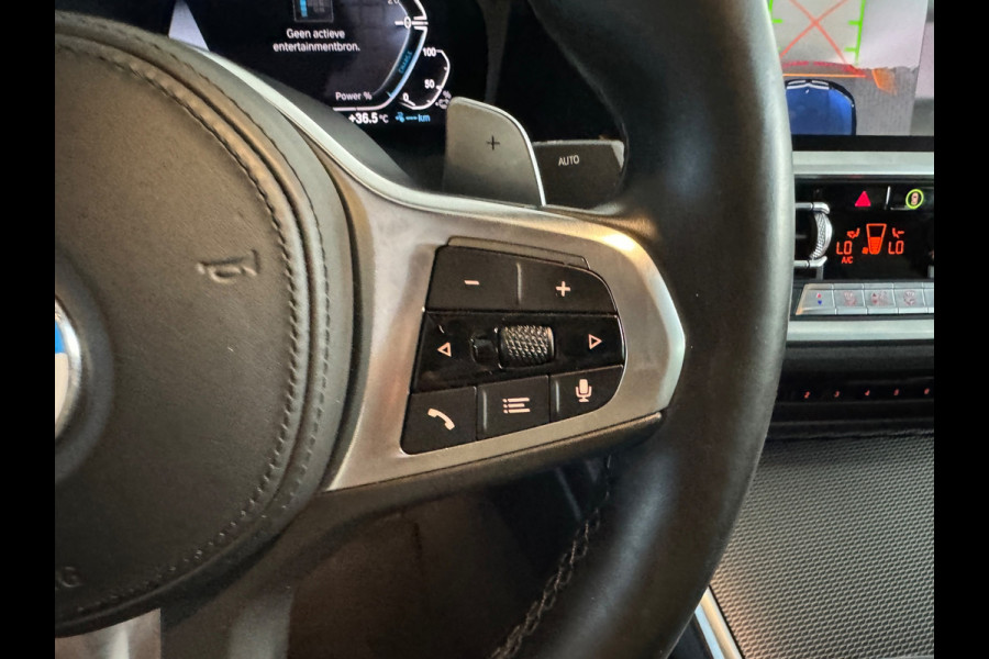 BMW 3-serie 330e High Executive Laser|HuD|360c|BlindSpot|Keyless