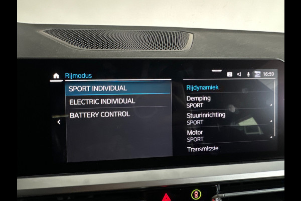 BMW 3-serie 330e High Executive Laser|HuD|360c|BlindSpot|Keyless