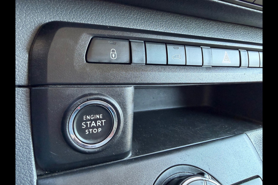 Citroën Jumpy 2.0 BlueHDI 180pk automaat XL Club, CarPlay, HUD, KeyLess, Trekhaak, Clima,