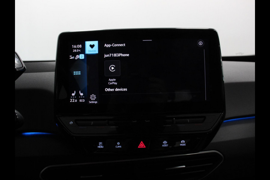 Volkswagen ID.3 First 58 kWh SOH 86% Navigatie Apple Carplay/Android Auto Adaptive Cruise Control Parkeersensoren Stoel- en stuurverwarming Lichtmetalen velgen Climate Control