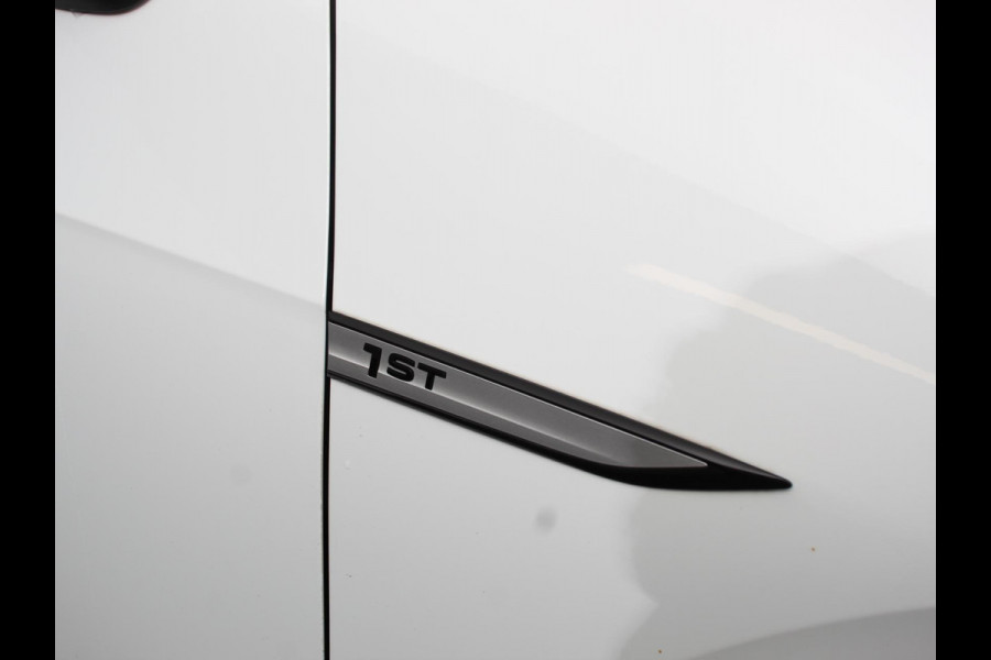 Volkswagen ID.3 First 58 kWh SOH 86% Navigatie Apple Carplay/Android Auto Adaptive Cruise Control Parkeersensoren Stoel- en stuurverwarming Lichtmetalen velgen Climate Control