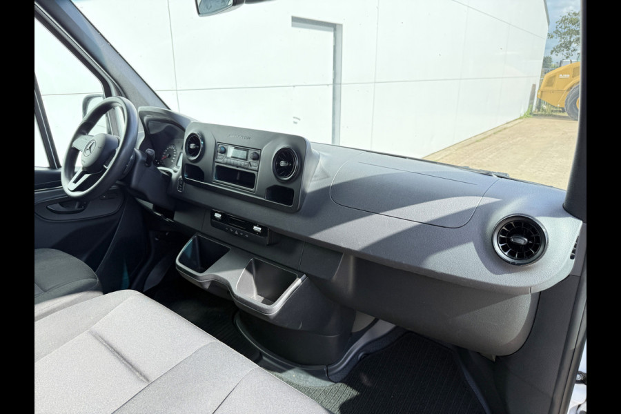 Mercedes-Benz eSprinter eSprinter 312 55kWh L2H2 Elektrisch 145km WLTP 92,5% (SOH) 80kw Snelladen Climate Control Camera