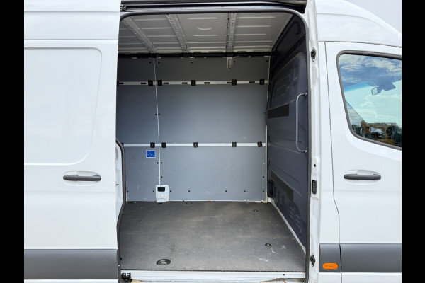 Mercedes-Benz eSprinter eSprinter 312 55kWh L2H2 Elektrisch 145km WLTP 92,5% (SOH) 80kw Snelladen Climate Control Camera