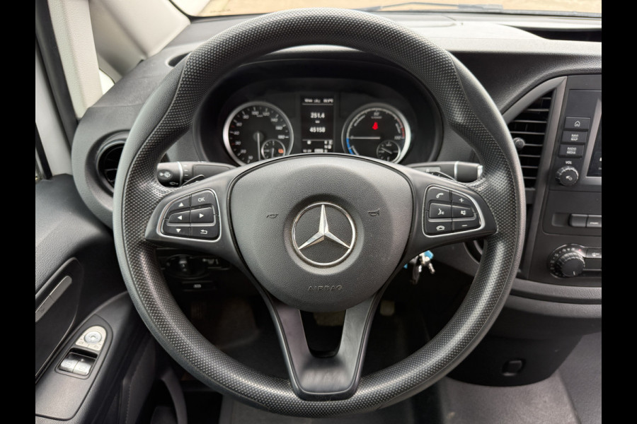 Mercedes-Benz eVito eVito 112 66kWh L2 280km WLTP 95,6% (SOH) 80KW Snelladen Climate Control Apple Carplay Stoelverwarming