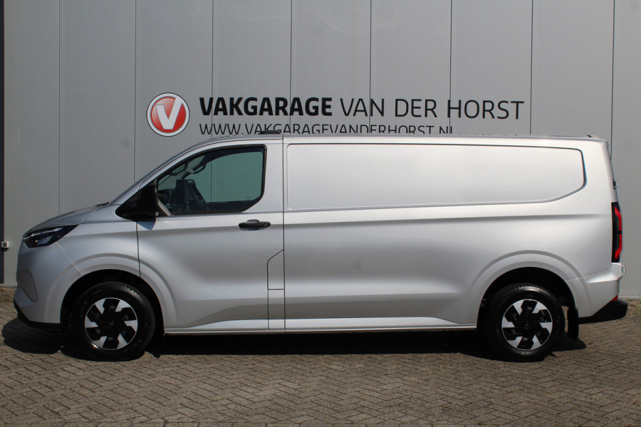Ford E-Transit Custom 340 L2H1 Trend 71 kWh ELEKTRISCH ! Carplay, Camera, Cruise Contole, Winter pakket Stoel Stuur en Voorruit verwarming, Van € 46.340,- nu voor € 37.950,-