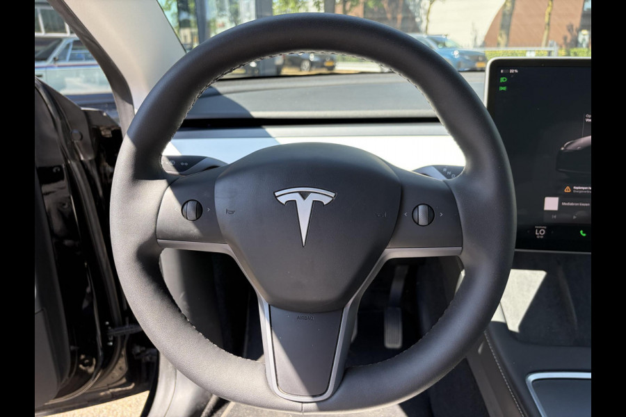 Tesla Model Y Long Range AWD 75 kWh SOH 98% | 20 INCH | TESLA FABRIEKSGARANTIE T/M 03-2028 OF 80.000 KM | TESLA FABRIEKSGARANTIE HOOGVOLTACCU & AANDRIJFLIJN T/M 03-2032 OF 192.000 KM |