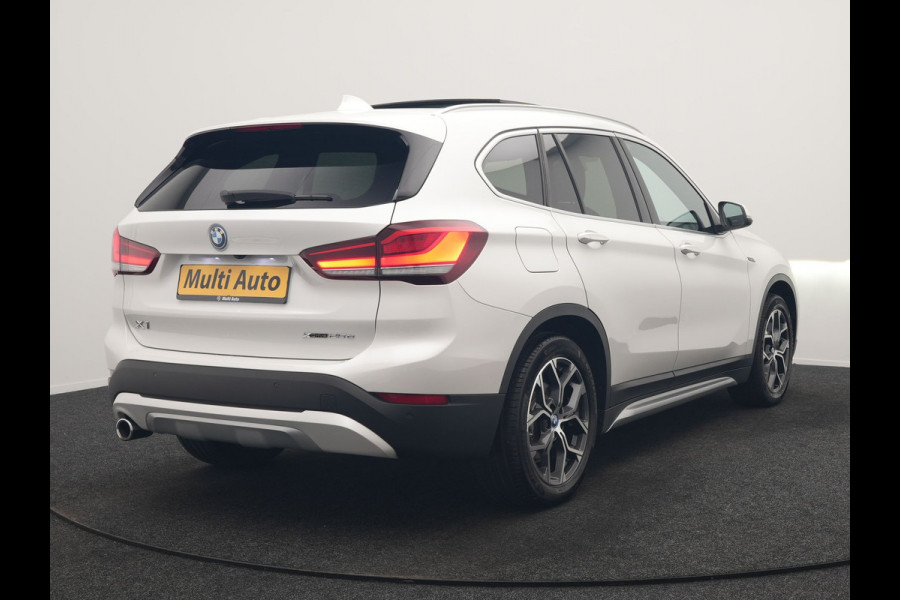 BMW X1 xDrive25e xLine PHEV 221pk Dealer O.H | Panodak | Adaptive Cruise | Camera | Head Up | Lederen Sportstoelen Memory & Verwarmd | Hifi Audio | Lane Assist | Sfeerverlichting | Navigatie | DAB | 18"L.M | Plug In Hybrid |