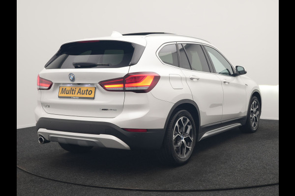 BMW X1 xDrive25e xLine PHEV 221pk Dealer O.H | Panodak | Adaptive Cruise | Camera | Head Up | Lederen Sportstoelen Memory & Verwarmd | Hifi Audio | Lane Assist | Sfeerverlichting | Navigatie | DAB | 18"L.M | Plug In Hybrid |