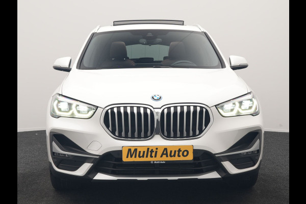 BMW X1 xDrive25e xLine PHEV 221pk Dealer O.H | Panodak | Adaptive Cruise | Camera | Head Up | Lederen Sportstoelen Memory & Verwarmd | Hifi Audio | Lane Assist | Sfeerverlichting | Navigatie | DAB | 18"L.M | Plug In Hybrid |
