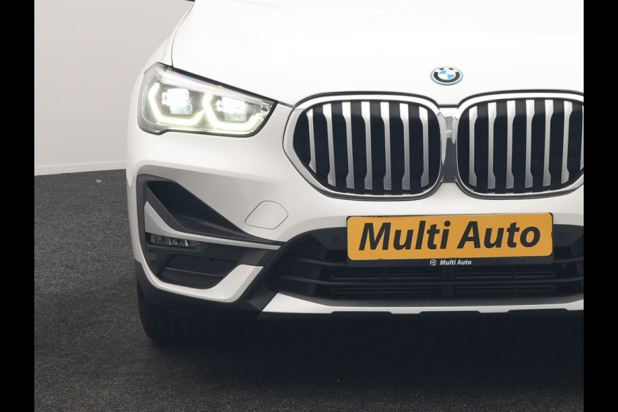 BMW X1 xDrive25e xLine PHEV 221pk Dealer O.H | Panodak | Adaptive Cruise | Camera | Head Up | Lederen Sportstoelen Memory & Verwarmd | Hifi Audio | Lane Assist | Sfeerverlichting | Navigatie | DAB | 18"L.M | Plug In Hybrid |