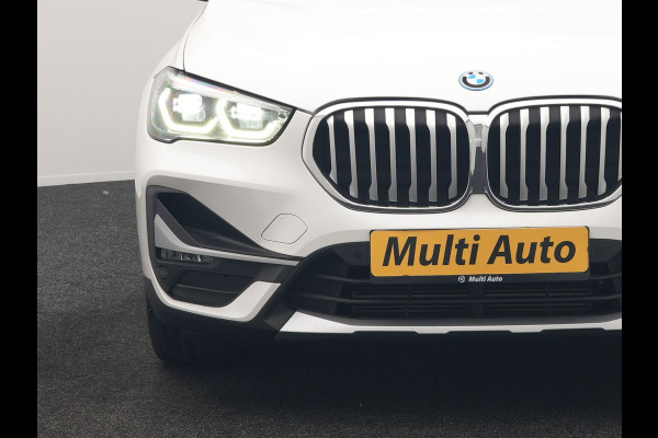 BMW X1 xDrive25e xLine PHEV 221pk Dealer O.H | Panodak | Adaptive Cruise | Camera | Head Up | Lederen Sportstoelen Memory & Verwarmd | Hifi Audio | Lane Assist | Sfeerverlichting | Navigatie | DAB | 18"L.M | Plug In Hybrid |