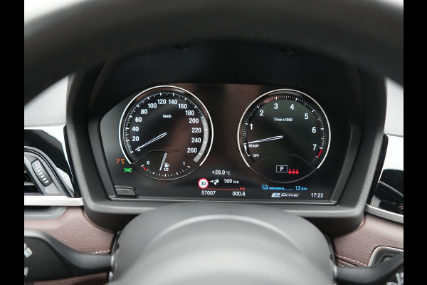 BMW X1 xDrive25e xLine PHEV 221pk Dealer O.H | Panodak | Adaptive Cruise | Camera | Head Up | Lederen Sportstoelen Memory & Verwarmd | Hifi Audio | Lane Assist | Sfeerverlichting | Navigatie | DAB | 18"L.M | Plug In Hybrid |