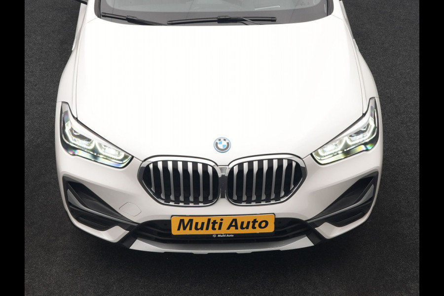 BMW X1 xDrive25e xLine PHEV 221pk Dealer O.H | Panodak | Adaptive Cruise | Camera | Head Up | Lederen Sportstoelen Memory & Verwarmd | Hifi Audio | Lane Assist | Sfeerverlichting | Navigatie | DAB | 18"L.M | Plug In Hybrid |