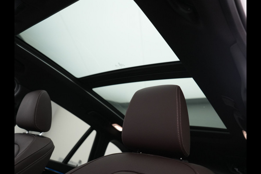 BMW X1 xDrive25e xLine PHEV 221pk Dealer O.H | Panodak | Adaptive Cruise | Camera | Head Up | Lederen Sportstoelen Memory & Verwarmd | Hifi Audio | Lane Assist | Sfeerverlichting | Navigatie | DAB | 18"L.M | Plug In Hybrid |