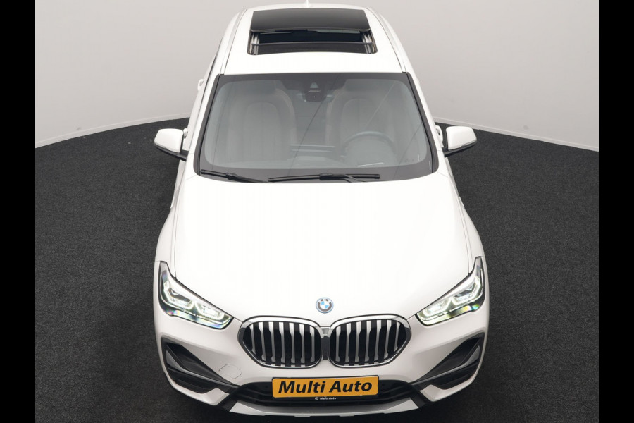 BMW X1 xDrive25e xLine PHEV 221pk Dealer O.H | Panodak | Adaptive Cruise | Camera | Head Up | Lederen Sportstoelen Memory & Verwarmd | Hifi Audio | Lane Assist | Sfeerverlichting | Navigatie | DAB | 18"L.M | Plug In Hybrid |