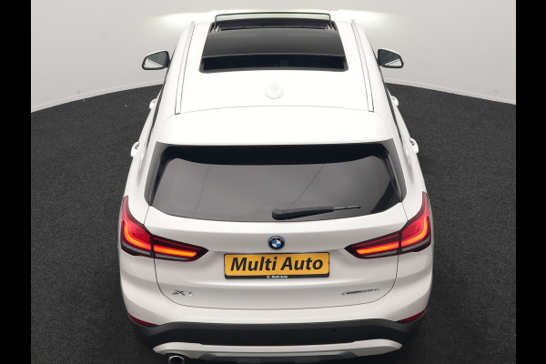 BMW X1 xDrive25e xLine PHEV 221pk Dealer O.H | Panodak | Adaptive Cruise | Camera | Head Up | Lederen Sportstoelen Memory & Verwarmd | Hifi Audio | Lane Assist | Sfeerverlichting | Navigatie | DAB | 18"L.M | Plug In Hybrid |