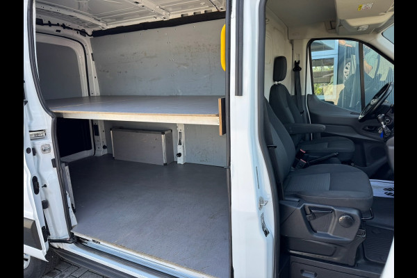 Ford Transit 350 2.0 TDCI 130pk L2H2 Trend MHEV | Camera | Trekhaak | Winterpack | Cruise | Bluetooth | CarPlay | Airco