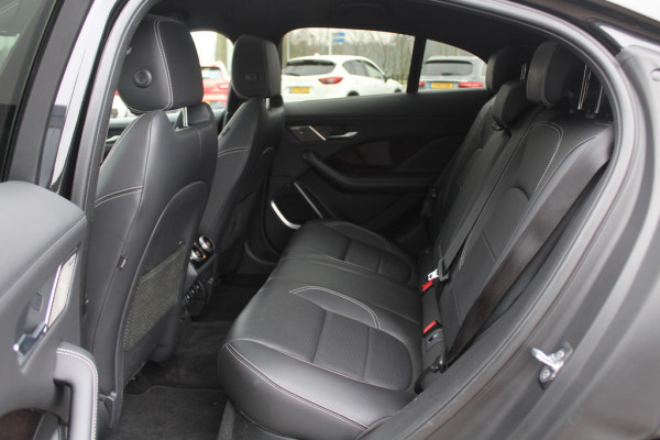 Jaguar I-PACE EV400 First Edition 90 kWh / Full option! / Trekhaak / Panoramadak / 360Camera / Head-up / 20'' / Luchtvering / Leder / Meridian / Stoel+Stuurverwarming / 4zone Airco / DAB / Dodehoek / ACC