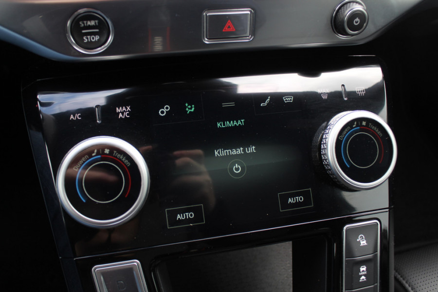 Jaguar I-PACE EV400 First Edition 90 kWh / Full option! / Trekhaak / Panoramadak / 360Camera / Head-up / 20'' / Luchtvering / Leder / Meridian / Stoel+Stuurverwarming / 4zone Airco / DAB / Dodehoek / ACC