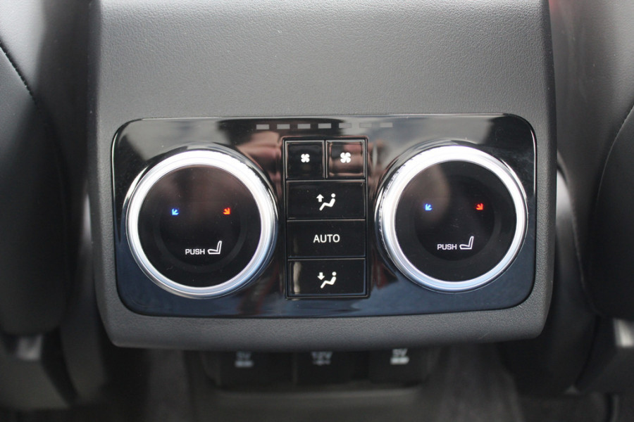 Jaguar I-PACE EV400 First Edition 90 kWh / Full option! / Trekhaak / Panoramadak / 360Camera / Head-up / 20'' / Luchtvering / Leder / Meridian / Stoel+Stuurverwarming / 4zone Airco / DAB / Dodehoek / ACC