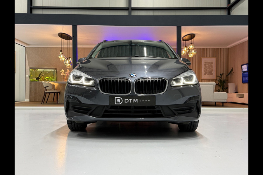 BMW 2 Serie Gran Tourer 218i Automaat | Trekhaak | Navigatie | LED | Achteruitrijcamera
