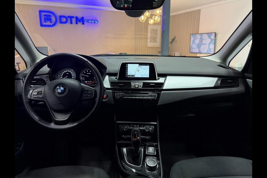 BMW 2 Serie Gran Tourer 218i Automaat | Trekhaak | Navigatie | LED | Achteruitrijcamera