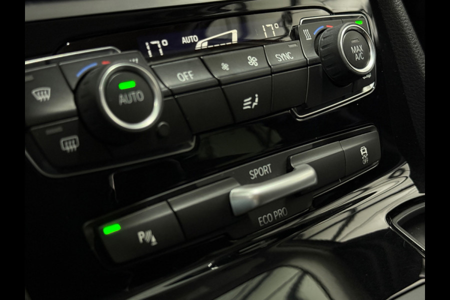 BMW 2 Serie Gran Tourer 218i Automaat | Trekhaak | Navigatie | LED | Achteruitrijcamera