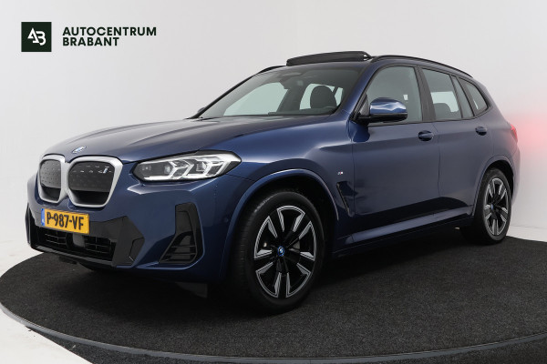 BMW iX3 Executive 80 kWh (PANORAMADAK, CAMERA, SFEERVERLICHTING, STOELVERWARMING, ELEKTR STOELEN, CRUISE ADAPTIEF)