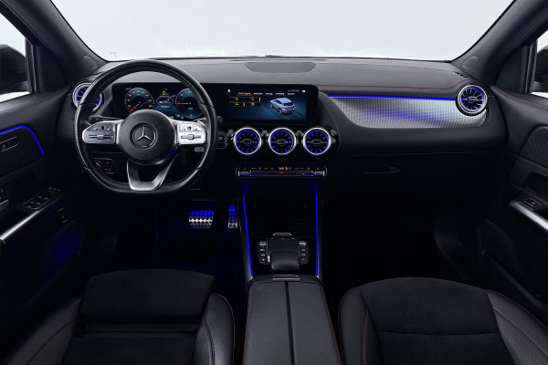 Mercedes-Benz EQA 250 Business Solution AMG 67 kWh (SFEERVERLICHTING, STOELVERWARMING, CAMERA, CRUISE CONTROL, NAVIGATIE)