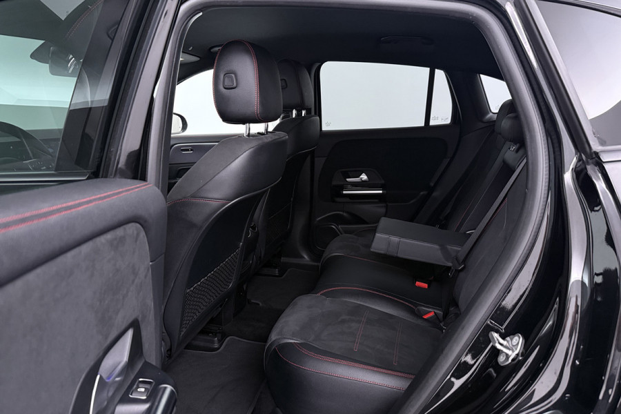 Mercedes-Benz EQA 250 Business Solution AMG 67 kWh (SFEERVERLICHTING, STOELVERWARMING, CAMERA, CRUISE CONTROL, NAVIGATIE)
