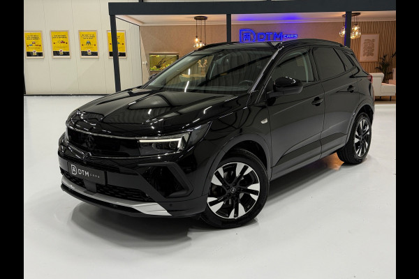 Opel Grandland Ultimate 1.2 Turbo AUT 130pk | Perla Nera Zwart | 360° Camera | Trekhaak | Elektr. Achterklep