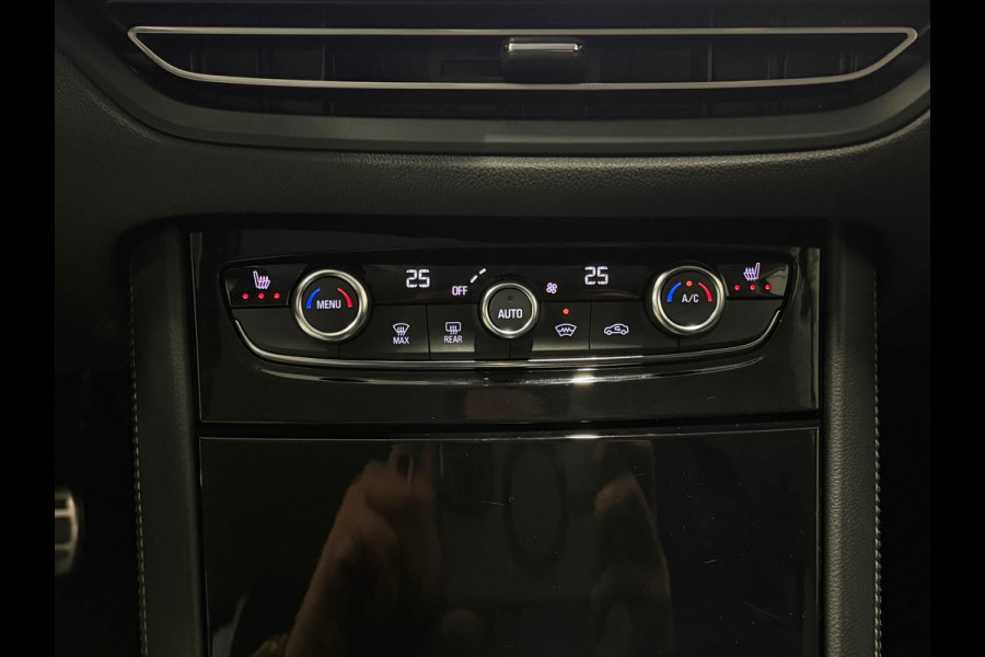 Opel Grandland Ultimate 1.2 Turbo AUT 130pk | Perla Nera Zwart | 360° Camera | Trekhaak | Elektr. Achterklep
