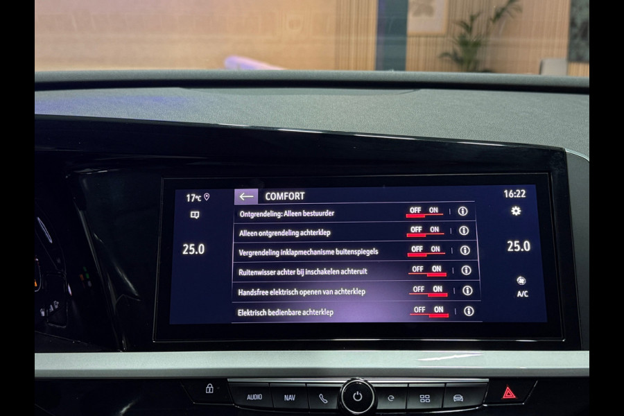 Opel Grandland Ultimate 1.2 Turbo AUT 130pk | Perla Nera Zwart | 360° Camera | Trekhaak | Elektr. Achterklep