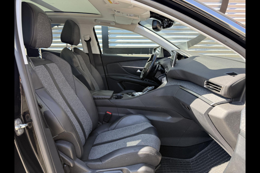 Peugeot 3008 1.2 PureTech Allure 2e Eigenaar|Schuifdak|Camera|Carplay|Clima|Trekhaak|i-Cockpit|Cruise|Elek Ramen|LM Velgen|PDC V+A|Stoelverwarming|Nieuwe APK bij aflevering