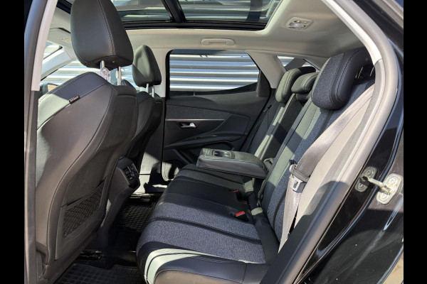 Peugeot 3008 1.2 PureTech Allure 2e Eigenaar|Schuifdak|Camera|Carplay|Clima|Trekhaak|i-Cockpit|Cruise|Elek Ramen|LM Velgen|PDC V+A|Stoelverwarming|Nieuwe APK bij aflevering