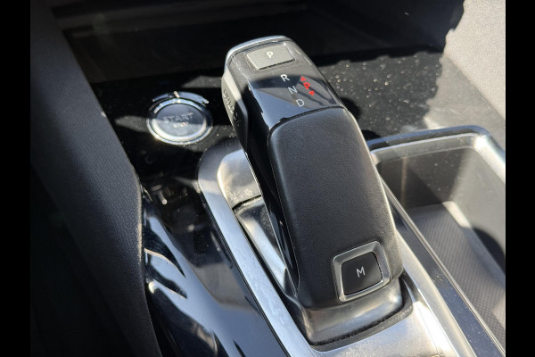 Peugeot 3008 1.2 PureTech Allure 2e Eigenaar|Schuifdak|Camera|Carplay|Clima|Trekhaak|i-Cockpit|Cruise|Elek Ramen|LM Velgen|PDC V+A|Stoelverwarming|Nieuwe APK bij aflevering