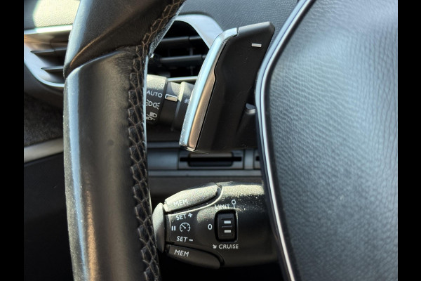 Peugeot 3008 1.2 PureTech Allure 2e Eigenaar|Schuifdak|Camera|Carplay|Clima|Trekhaak|i-Cockpit|Cruise|Elek Ramen|LM Velgen|PDC V+A|Stoelverwarming|Nieuwe APK bij aflevering