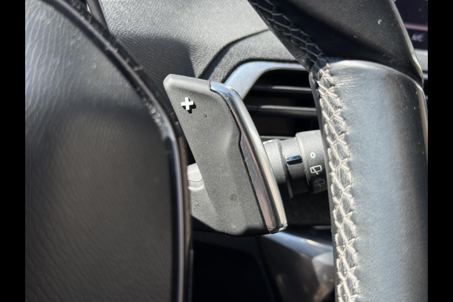 Peugeot 3008 1.2 PureTech Allure 2e Eigenaar|Schuifdak|Camera|Carplay|Clima|Trekhaak|i-Cockpit|Cruise|Elek Ramen|LM Velgen|PDC V+A|Stoelverwarming|Nieuwe APK bij aflevering