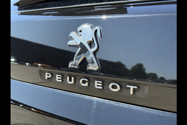 Peugeot 3008 1.2 PureTech Allure 2e Eigenaar|Schuifdak|Camera|Carplay|Clima|Trekhaak|i-Cockpit|Cruise|Elek Ramen|LM Velgen|PDC V+A|Stoelverwarming|Nieuwe APK bij aflevering
