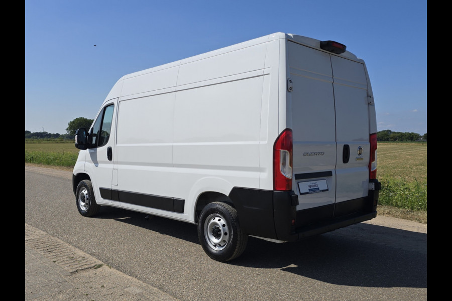 Fiat Ducato 2.2 MultiJet 140 S&S L2H2 3.5t - Euro 6 - 140 Pk - Navi - ParkeerCamera - Airco - Cruise Control