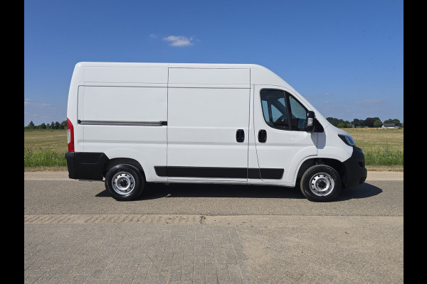 Fiat Ducato 2.2 MultiJet 140 S&S L2H2 3.5t - Euro 6 - 140 Pk - Navi - ParkeerCamera - Airco - Cruise Control
