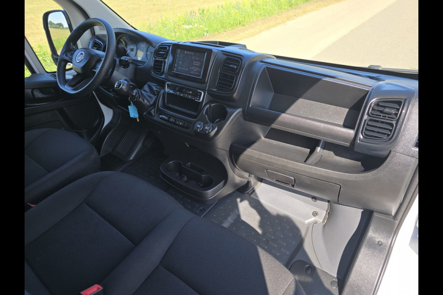 Fiat Ducato 2.2 MultiJet 140 S&S L2H2 3.5t - Euro 6 - 140 Pk - Navi - ParkeerCamera - Airco - Cruise Control