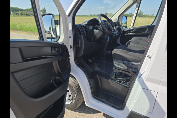 Fiat Ducato 2.2 MultiJet 140 S&S L2H2 3.5t - Euro 6 - 140 Pk - Navi - ParkeerCamera - Airco - Cruise Control