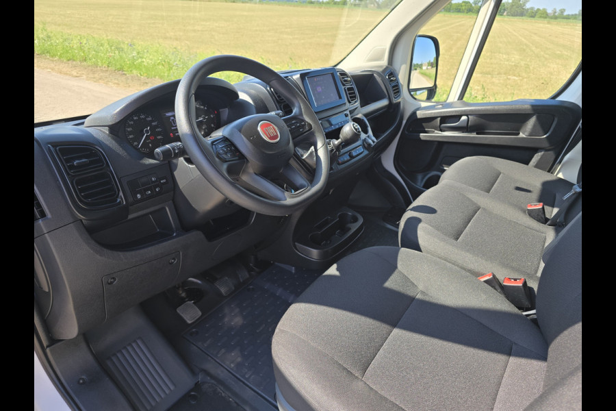 Fiat Ducato 2.2 MultiJet 140 S&S L2H2 3.5t - Euro 6 - 140 Pk - Navi - ParkeerCamera - Airco - Cruise Control