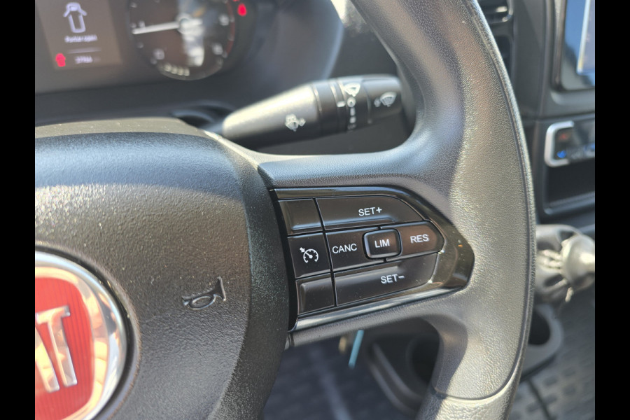 Fiat Ducato 2.2 MultiJet 140 S&S L2H2 3.5t - Euro 6 - 140 Pk - Navi - ParkeerCamera - Airco - Cruise Control