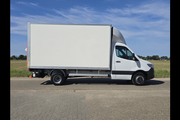 Mercedes-Benz Sprinter 515 CDI Bakwagen + Laadklep - AUTOMAAT - Euro 6 - 150 Pk - Airco - Cruise Control