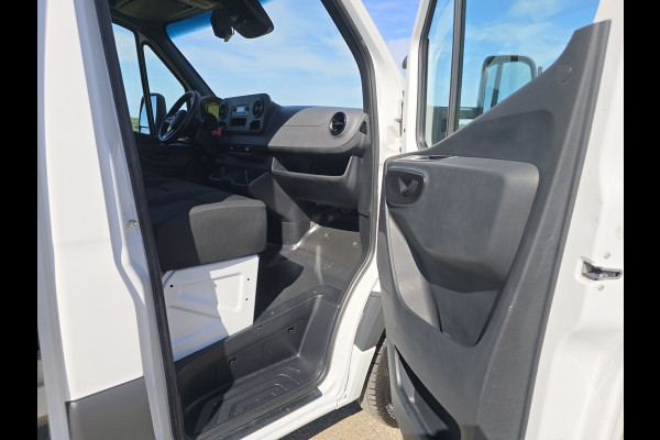 Mercedes-Benz Sprinter 515 CDI Bakwagen + Laadklep - AUTOMAAT - Euro 6 - 150 Pk - Airco - Cruise Control