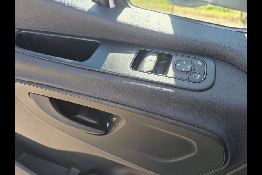 Mercedes-Benz Sprinter 515 CDI Bakwagen + Laadklep - AUTOMAAT - Euro 6 - 150 Pk - Airco - Cruise Control