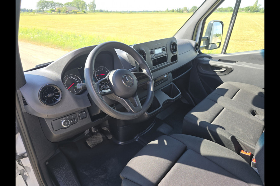 Mercedes-Benz Sprinter 515 CDI Bakwagen + Laadklep - AUTOMAAT - Euro 6 - 150 Pk - Airco - Cruise Control