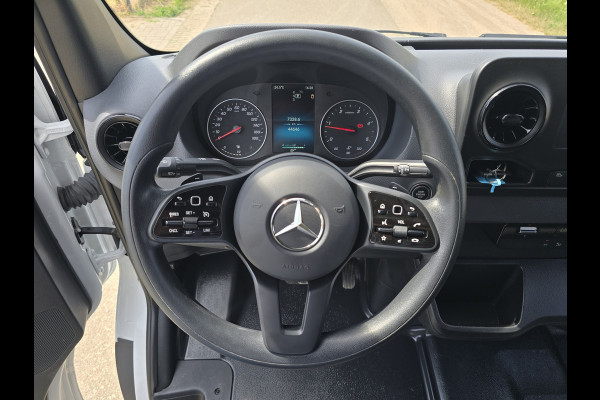 Mercedes-Benz Sprinter 315 1.9 CDI L2H2 RWD - Euro 6 - AUTOMAAT - 150 Pk - MBUX - ParkeerCamera -